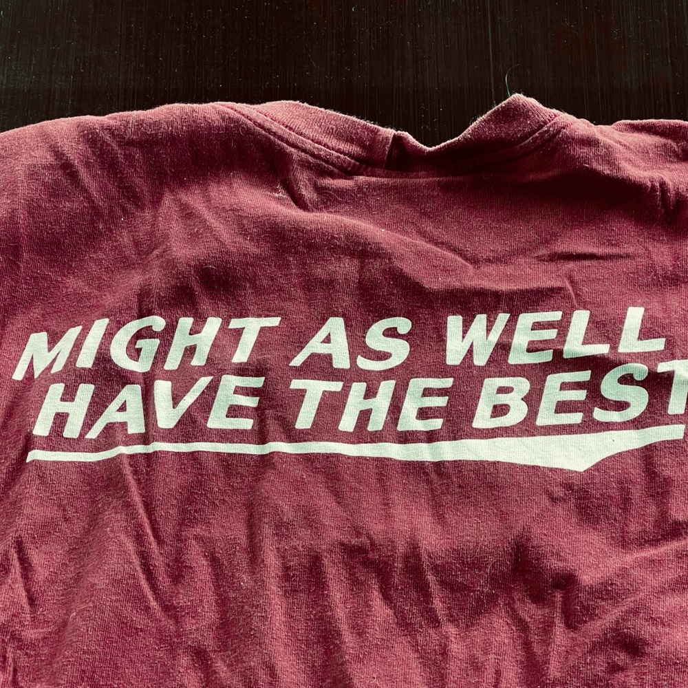 Authentic Seattle Filson ‘Might as well have the Best’ burgundy T.  Xl